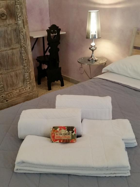 Residenza Del Turista Bed & Breakfast Catania Eksteriør bilde