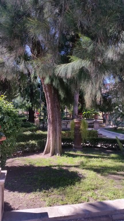 Residenza Del Turista Bed & Breakfast Catania Eksteriør bilde